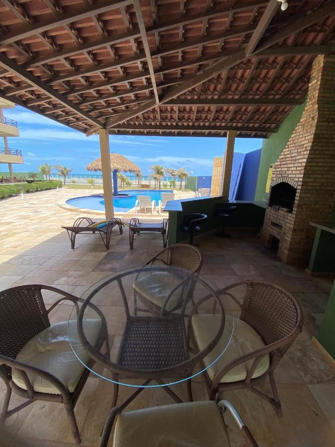 Beachfront Apt & Jacuzzi Taiba Exterior photo
